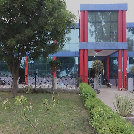 Hotel O Mulaqat Dadri Εξωτερικό φωτογραφία